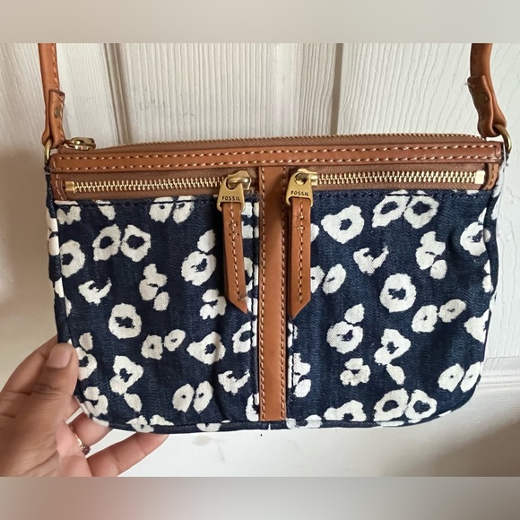 Fossil Bags Fossil Canvas And Leather Crossbody Poshmark